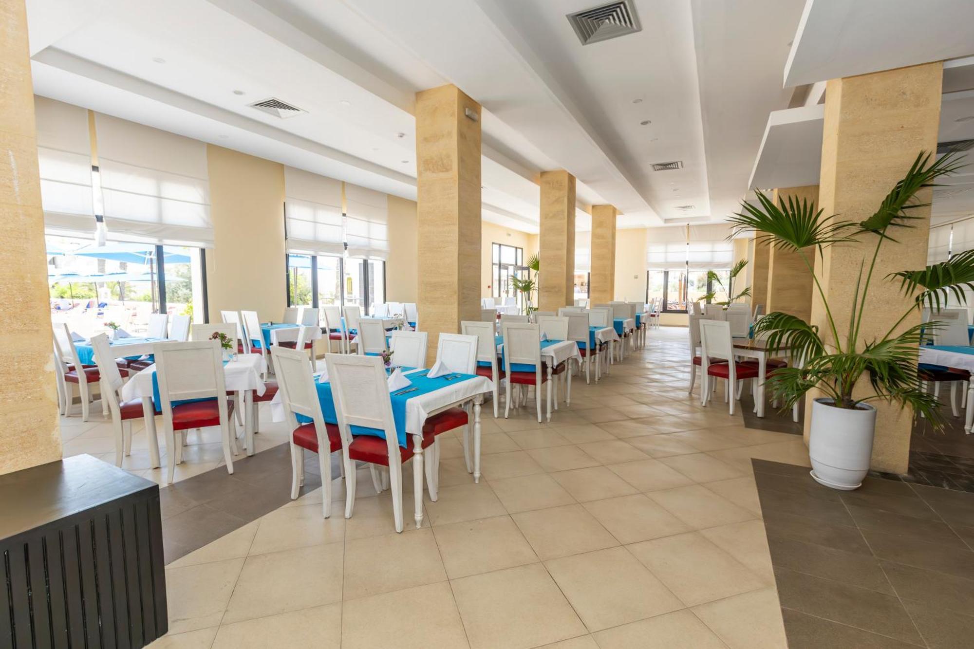 Le Petit Palais Djerba & Spa Хумт Сук Екстериор снимка