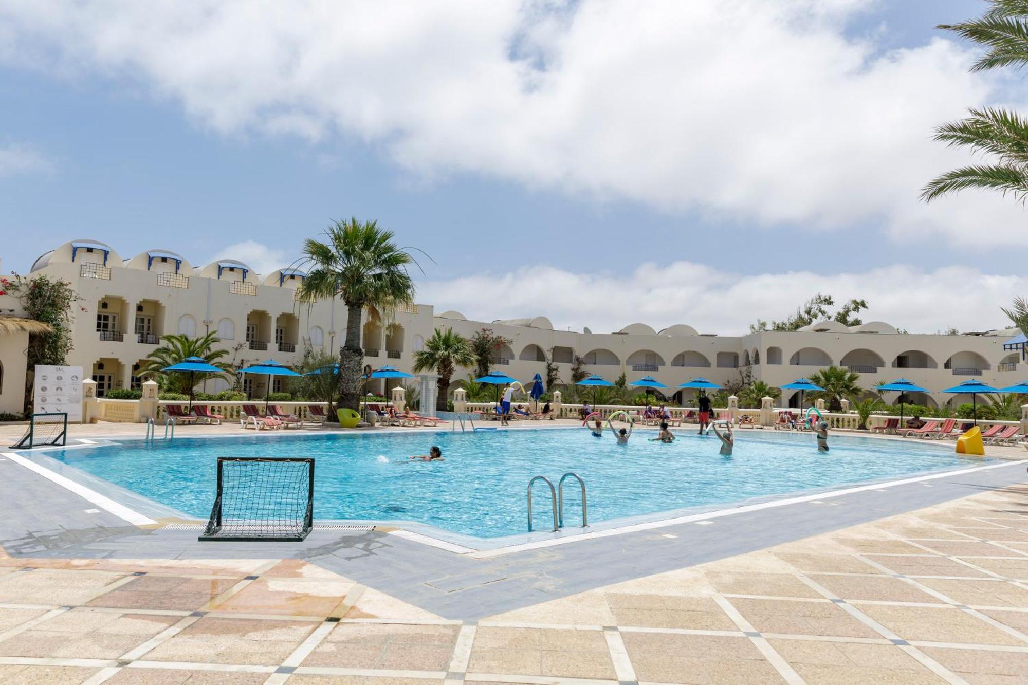 Le Petit Palais Djerba & Spa Хумт Сук Екстериор снимка