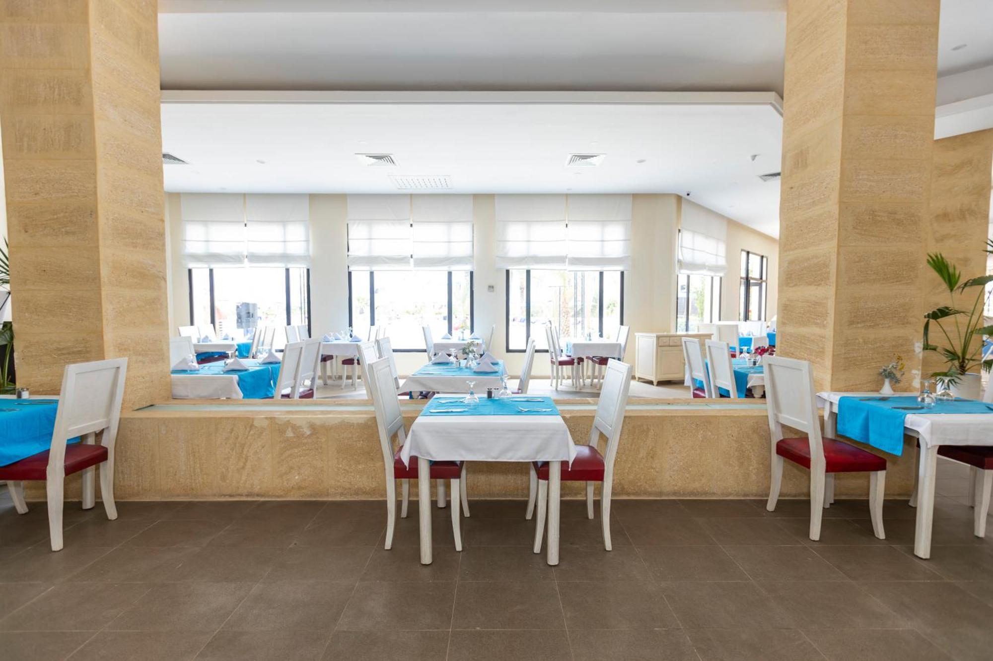 Le Petit Palais Djerba & Spa Хумт Сук Екстериор снимка