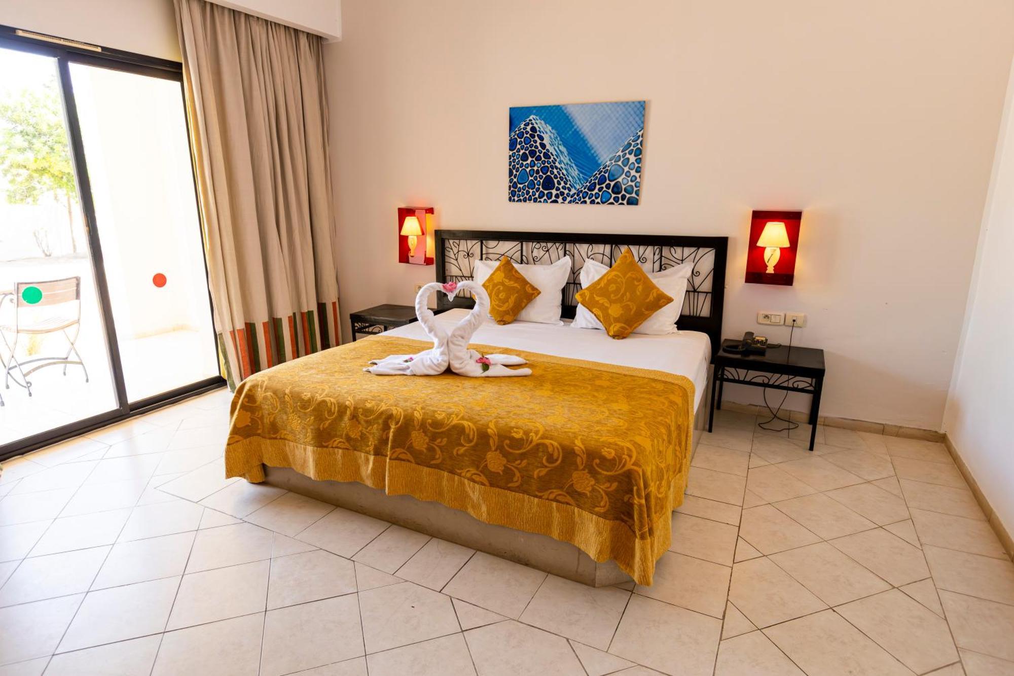 Le Petit Palais Djerba & Spa Хумт Сук Екстериор снимка